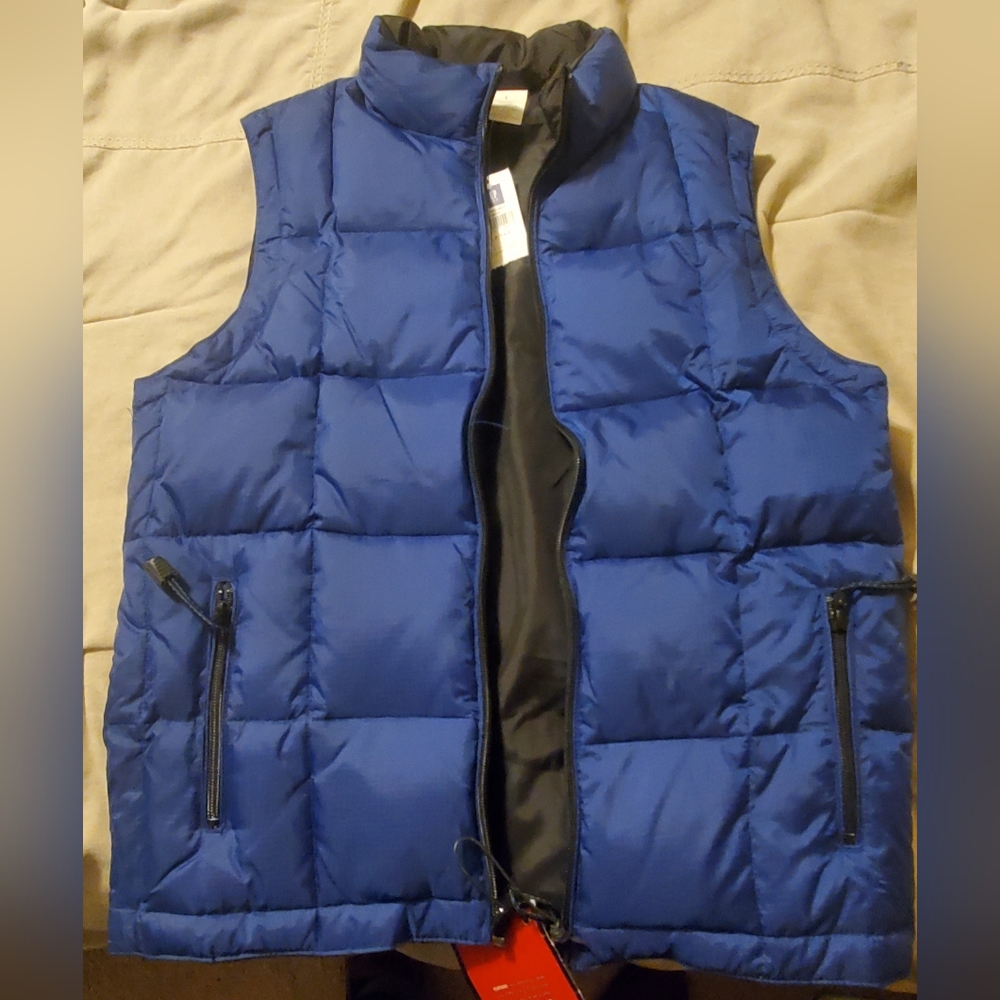 Gap kids down vest.